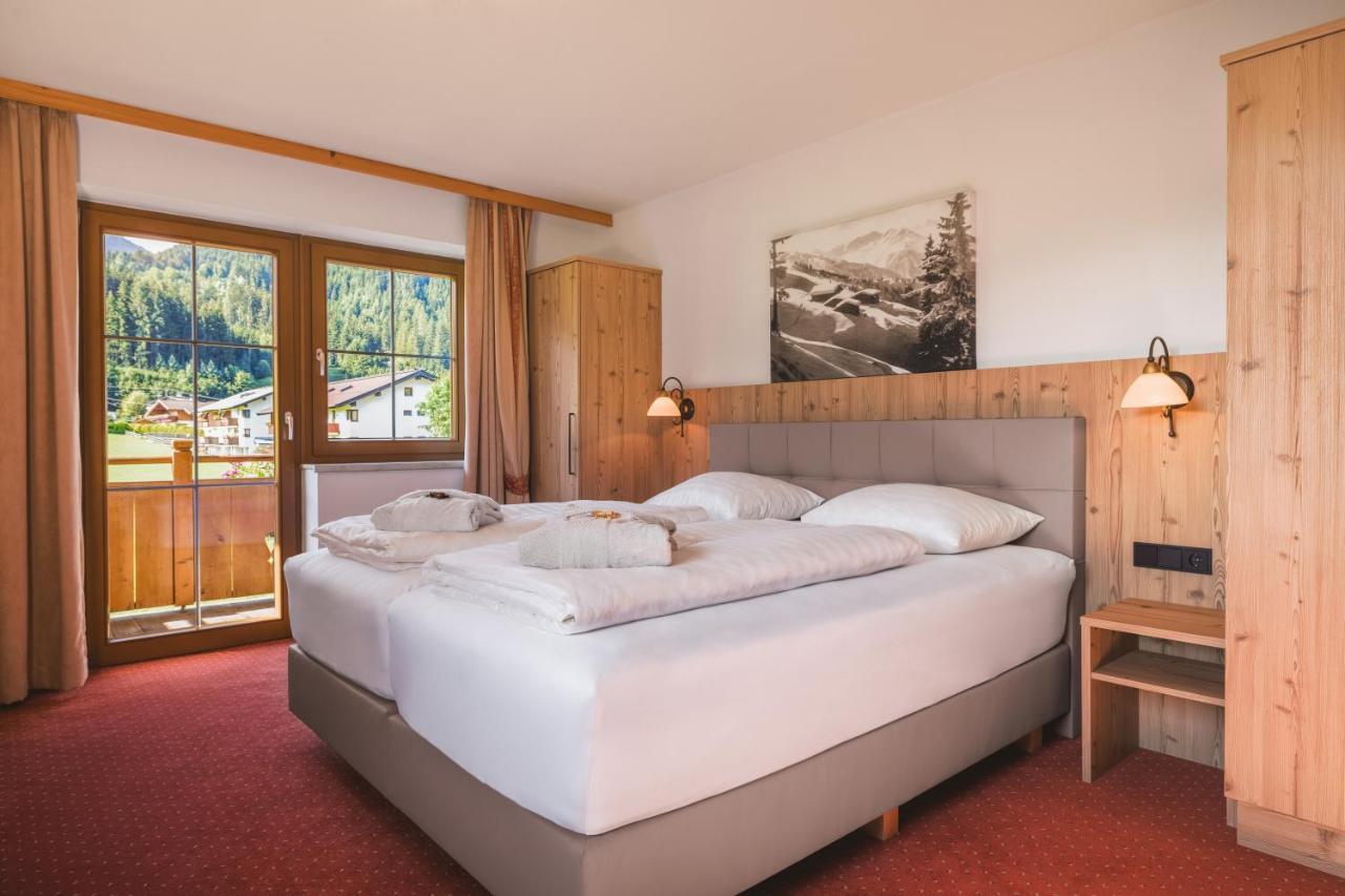Loipenstubn Hotell Brixen im Thale Exteriör bild